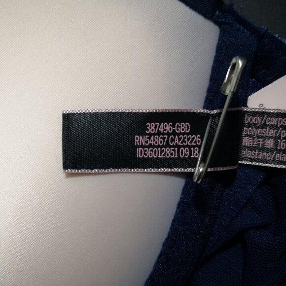 NWT Victoria's Secret Size 36C Navy Front Closure "Very Sexy" Push Up Bra - Picture 4 of 8